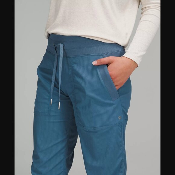 Exclusive Lululemon Dance Studio Mid-Rise Pants Blue Soft Denim 4 Full Straight - Picture 3 of 14